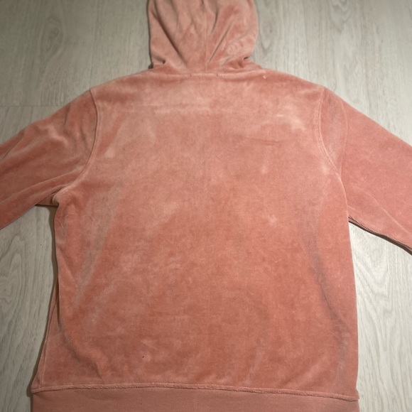 Woman’s dusty pink set. - Picture 3 of 9